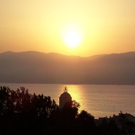 Vic'S Land Holidays Grimaud Esterno foto