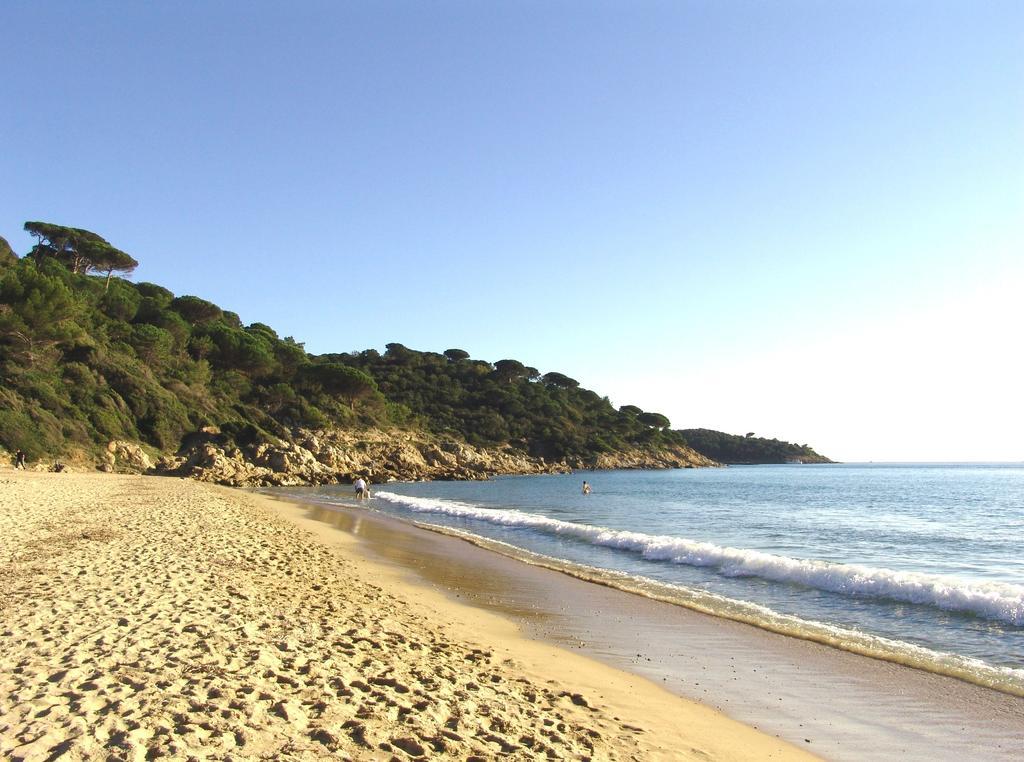 Vic'S Land Holidays Grimaud Esterno foto