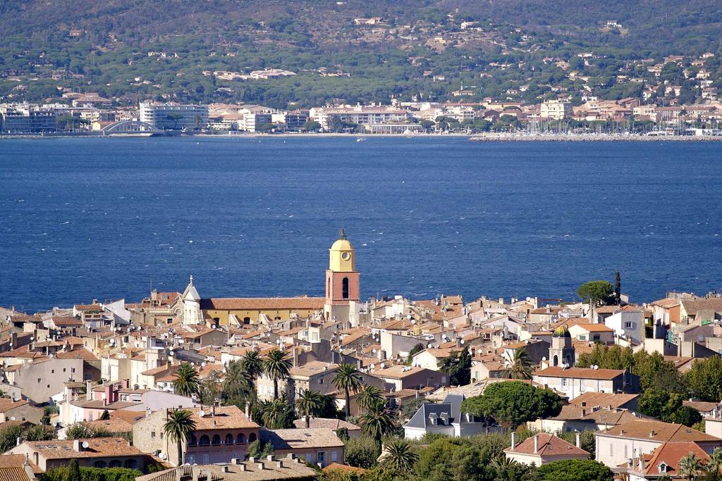 Vic'S Land Holidays Grimaud Esterno foto