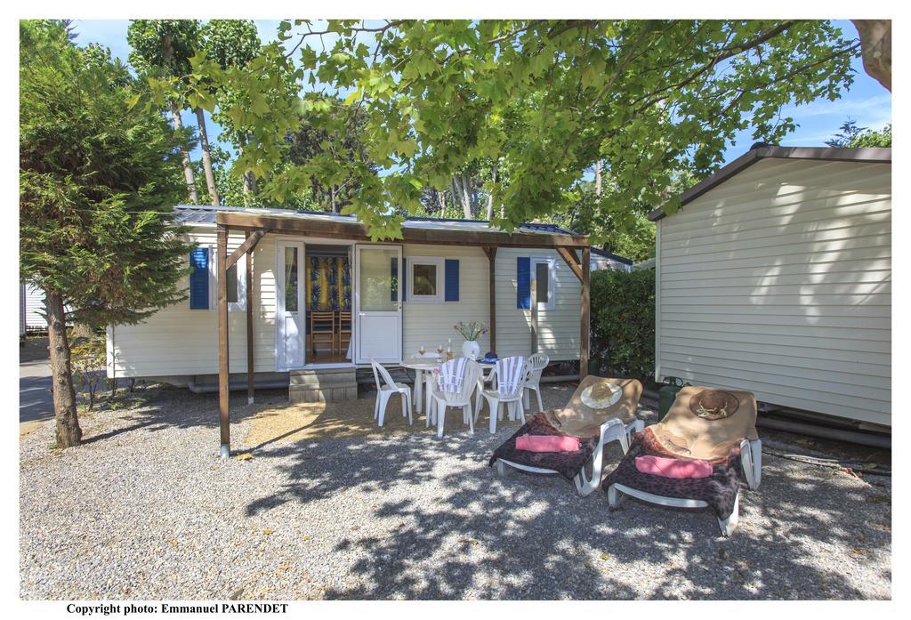 Vic'S Land Holidays Grimaud Esterno foto