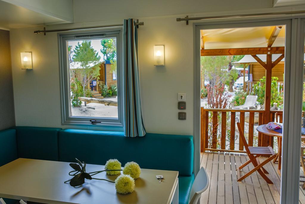 Vic'S Land Holidays Grimaud Esterno foto