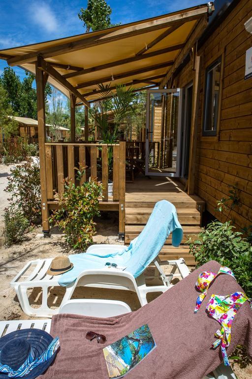 Vic'S Land Holidays Grimaud Esterno foto