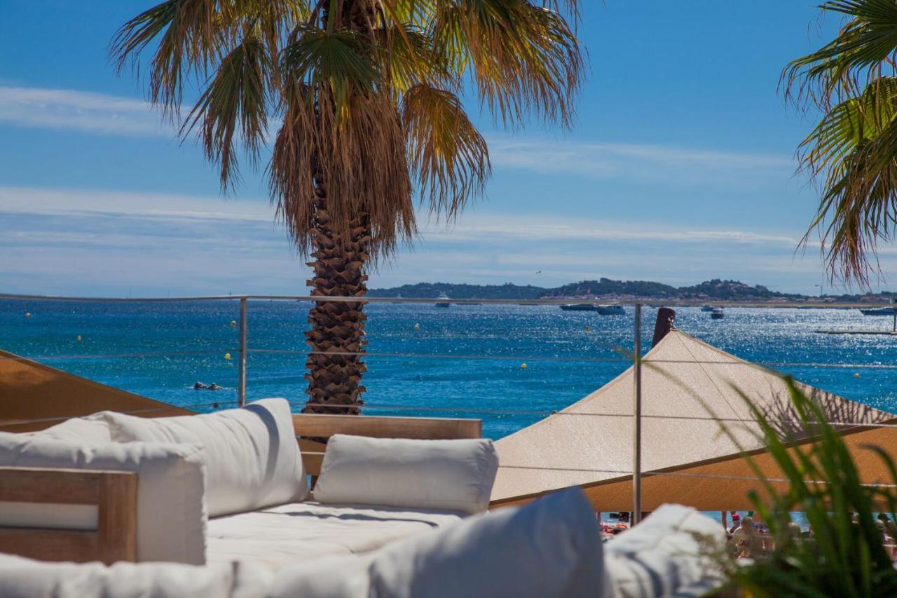 Vic'S Land Holidays Grimaud Esterno foto