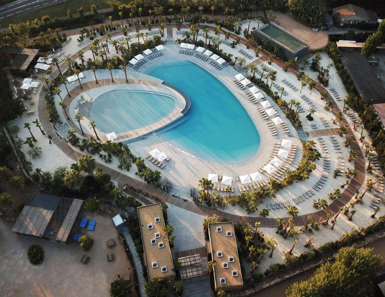 Vic'S Land Holidays Grimaud Esterno foto